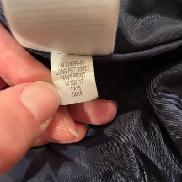 Navy puffer with silver metallic stars - Picture 7 of 7